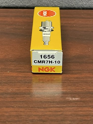 BRAND NEW NGK CMR7H-10 SPARK PLUG stock no. 1656