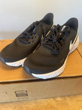 Nike Revolution 5 Women's Size 8 Black White Running Shoes NIB BQ3207-002