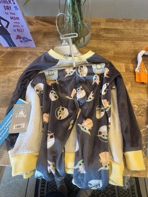 STAR WARS Grogu (The Child) Fleece Pajama Set for Boys – The Mandalorian SIZE 3