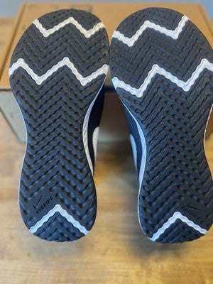 Nike Revolution 5 Women's Size 8 Black White Running Shoes NIB BQ3207-002