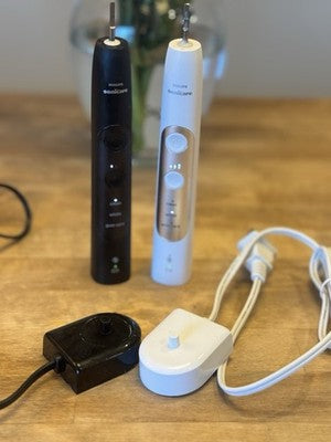 Philips Sonicare HX7511 Electric Toothbrush Set Dual Handles + Heads Charger