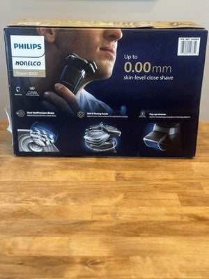 Philips Norelco Shaver 8000 Wet/Dry Electric Razor Nose Trimmer Cleaning Station