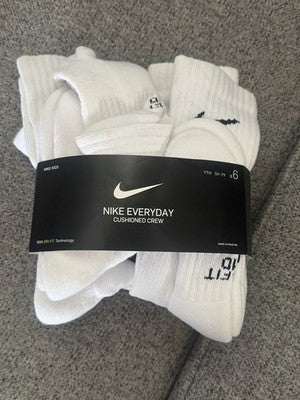 Nike Everyday Cushioned Crew Socks Kids YTH 5Y-7Y White 6 Pair Dri-FIT