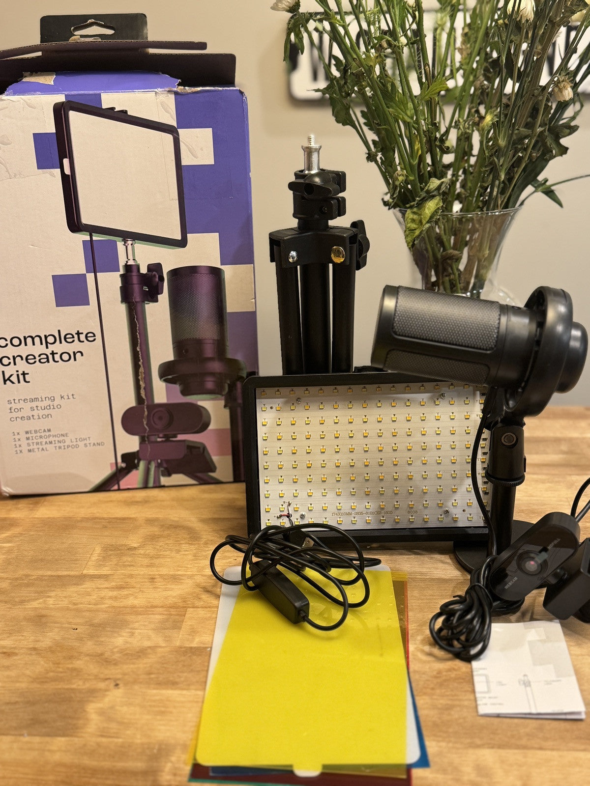 North Complete Creator Streaming Kit Mint Condition HD Web Cam,